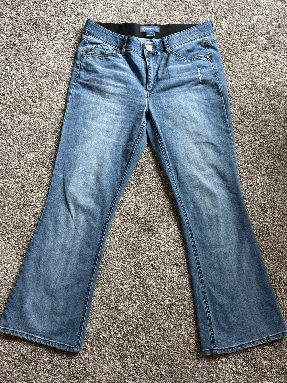 Democracy Absolution Women’s 12P Stretch Jeans Flare Leg Petite